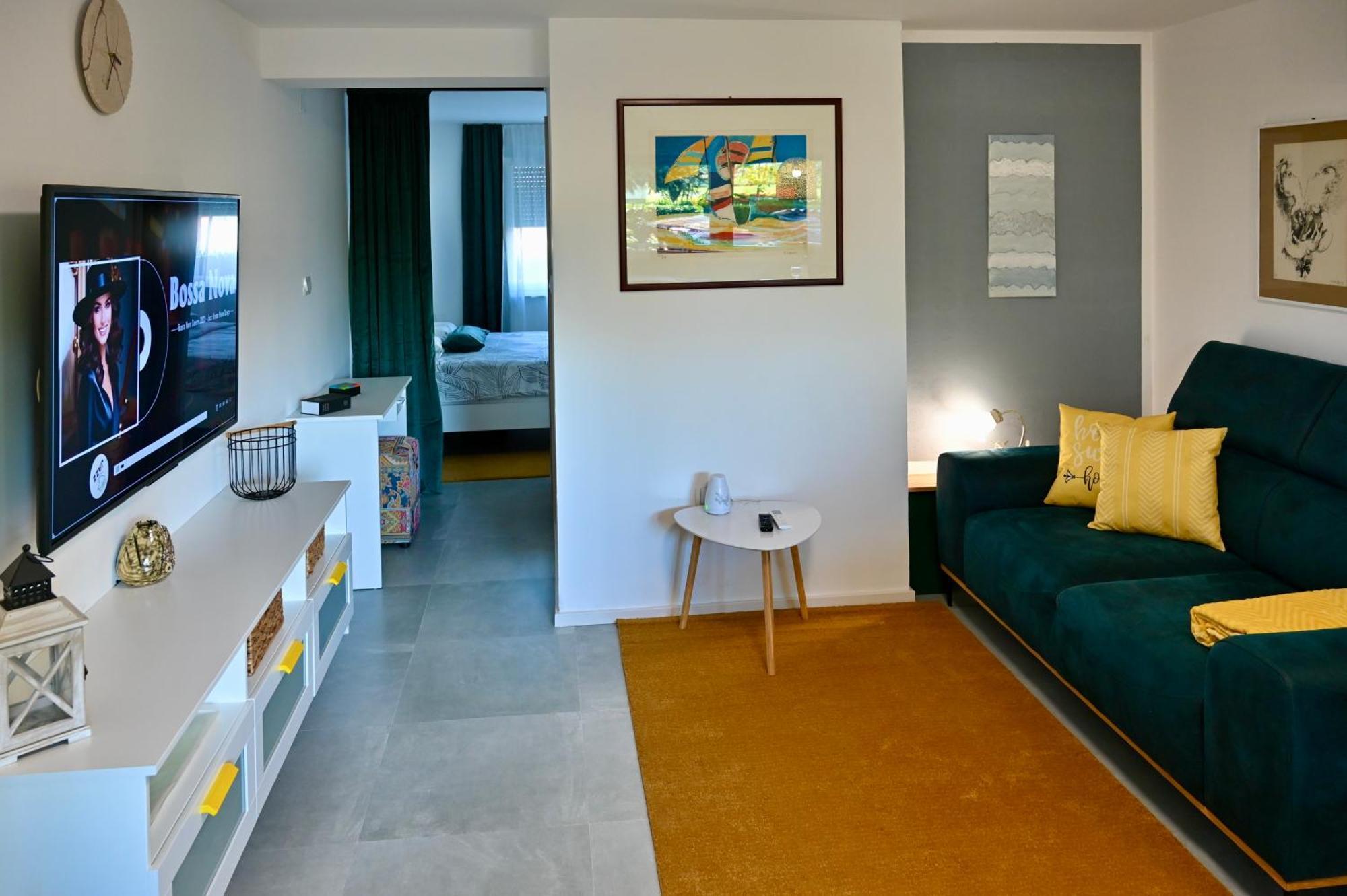 Studio Apartman Una -Self Check In,Free Parking Карловаць Екстер'єр фото