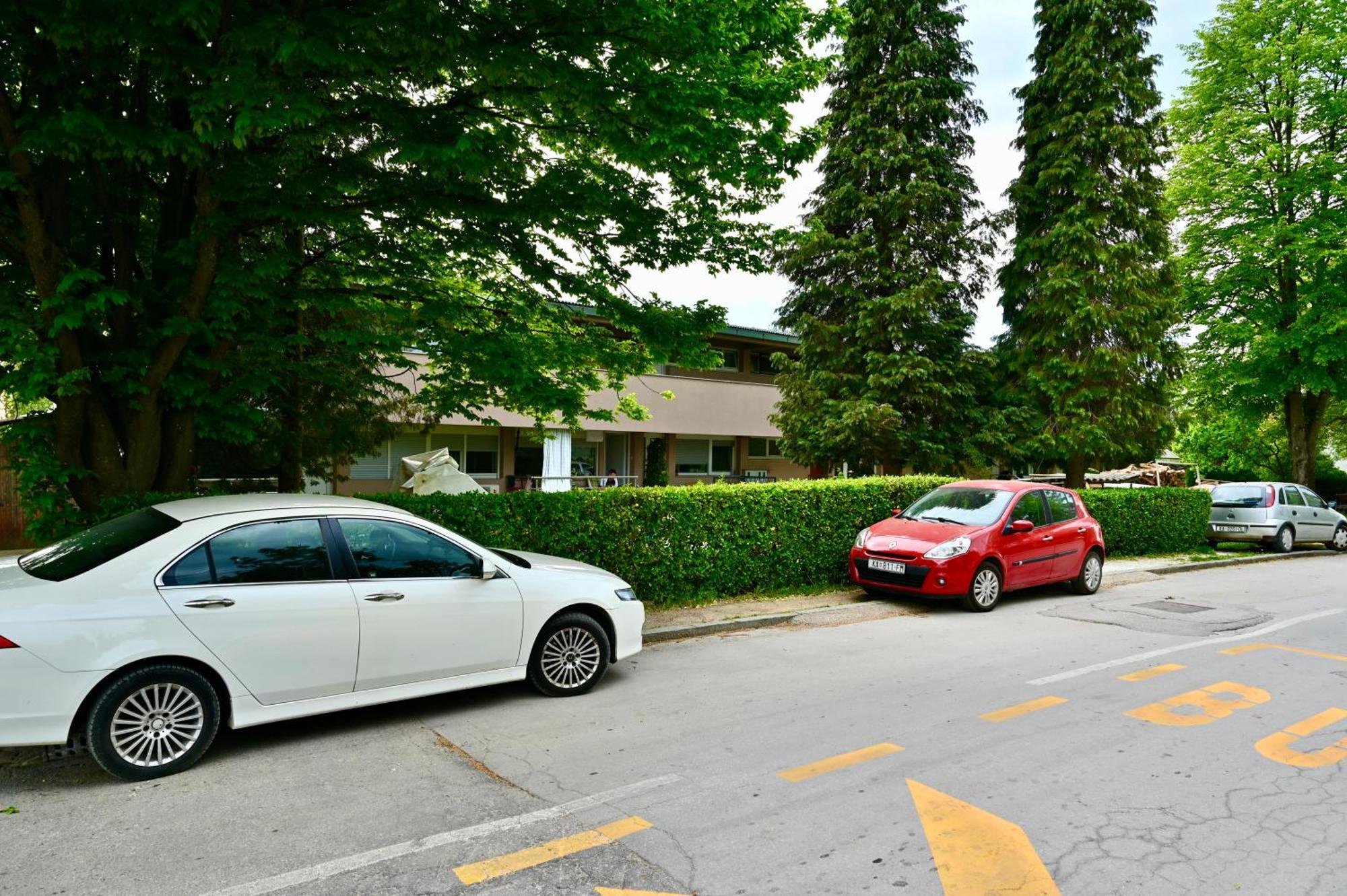 Studio Apartman Una -Self Check In,Free Parking Карловаць Екстер'єр фото